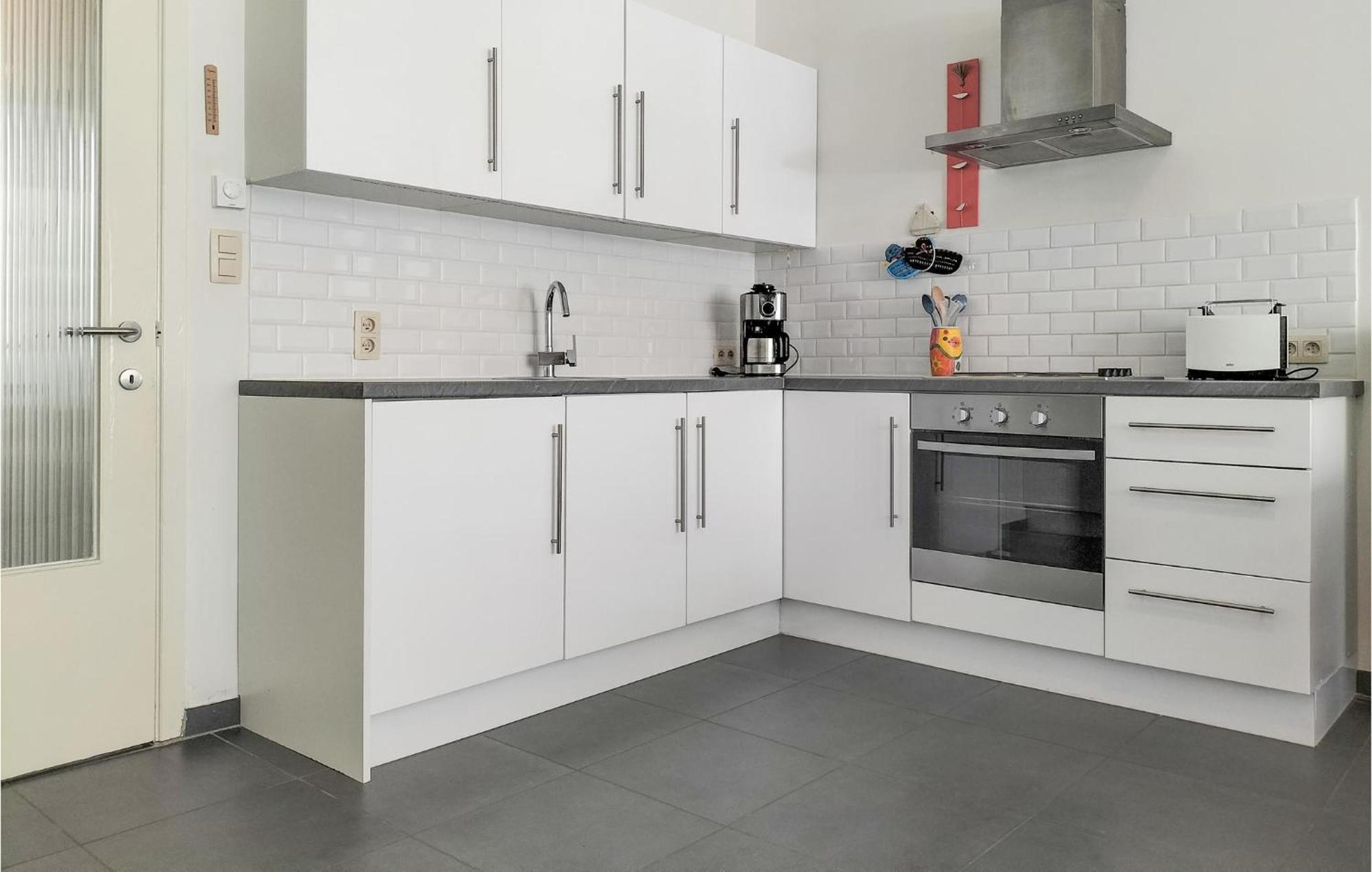 Awesome In With Kitchen Appartement *